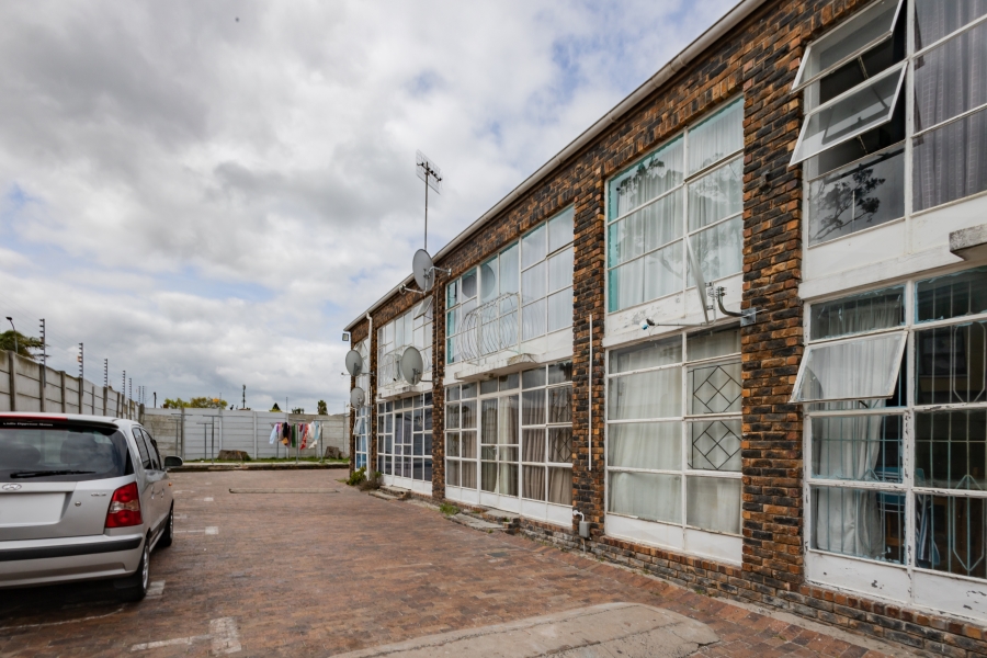 2 Bedroom Property for Sale in Oakdene Western Cape